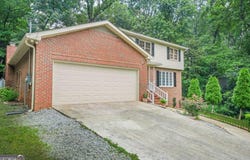 574 Hickory Hills, Stone Mountain, GA 30083