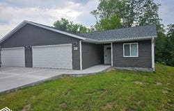 1405 13th Avenue, Belle Plaine, IA 52208
