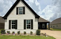 768 Coahoma Court, Nesbit, MS 38651