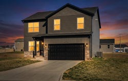 479 S Summit Drive, Willard, MO 65781