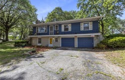 2206 N 73rd Terrace, Kansas City, KS 66109