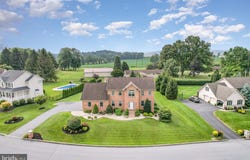 408 CLAYS CROSSING, LEBANON, PA 17042