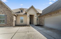 13837 Cobblestone Dr, Denham Springs, LA 70726