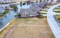 10450 Doubletree Drive S, Crown Point, IN 46307