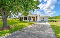 6454 Hartsfield Road, Greenwood, FL 32443