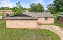 231 S 5th Ave, Stroud, OK 74079