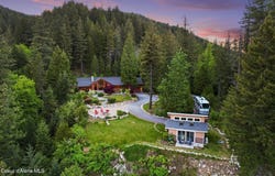 294 Rincon Dr, Sandpoint, ID 83864