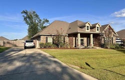 320 Nowak Rd, Cantonment, FL 32533