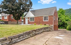 114 Oliver Dr, White Oak, PA 15131