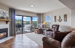 90 Falls Point Drive, Lake Ozark, MO 65049