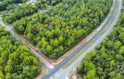 1287 W Evergreen Drive, Citrus Springs, FL 34434