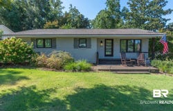 206 Volanta Avenue, Fairhope, AL 36532