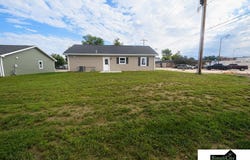 239 W 4th Street, Superior, NE 68978