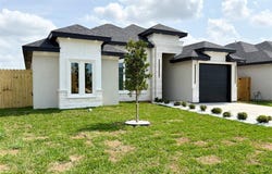 2306 Tamarindo Street E, Hidalgo, TX 78557