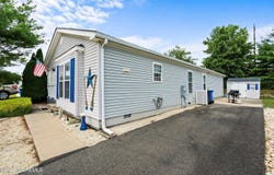 36 Fort Lee Drive, Manahawkin, NJ 08050