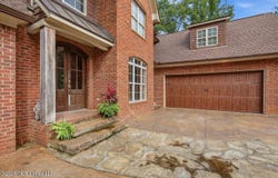 1109 Foxpoint, Brandon, MS 39047