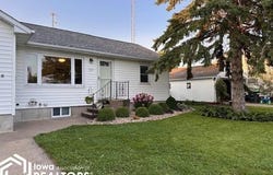 312 W Front Street, Wayland, IA 52654