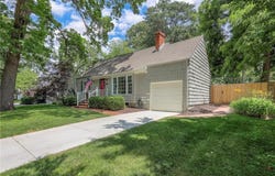 7481 Village Drive, Prairie Village, KS 66208