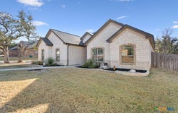 102 Rancho Del Lago Lane, Morgans Point Resort, TX 76513