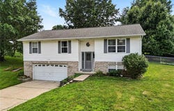 6516 Weston Oaks Drive, Cedar Hill, MO 63016