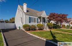 18 Roseland Place, North Brunswick, NJ 08902