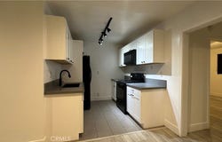 14222 Calvert Street, Van Nuys, CA 91401