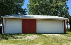 5020 County 11 Boulevard, Kenyon, MN 55946