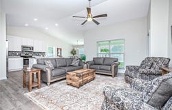 1600 Lake Meade Drive, Pacific, MO 63069