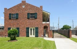 104 DUCAYET Drive, Destrehan, LA 70047