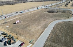Giles Road, La Vista, NE 68128