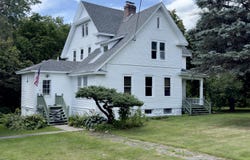 21 Oak Street, Champlain, NY 12919