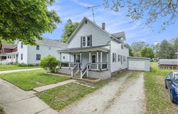 49 S Arthur Street, Grant, MI 49327
