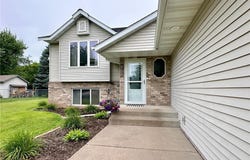455 Chestnut Drive, New Richmond, WI 54017