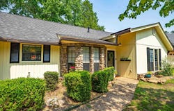 24 Cinderwood Cove, Maumelle, AR 72113