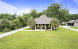 11067 Brown Rd, Denham Springs, LA 70726