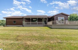 4825 W Jordan Road, Weidman, MI 48893