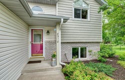 8918 Prestwick Parkway N, Brooklyn Park, MN 55443
