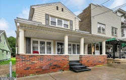 1114 W ARCH Street, Coal Township, PA 17866