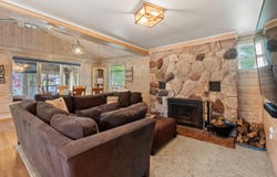 92282 Entrance Drive, Lawton, MI 49065