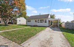 110 CUMBERLAND Drive, CAMP HILL, PA 17011