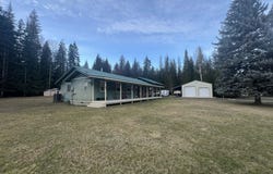 151 PARK Ln, CUSICK, WA 99119