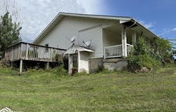 822 E Walden Street, Centerville, IA 52544