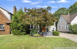 2018 Paris Avenue SE, Grand Rapids, MI 49507