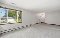 3020 Lindale Street, Dubuque, IA 52001