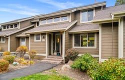 1302 Highland View Loop, Redmond, OR 97756
