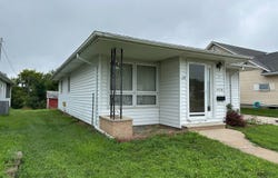 120 E Bazile St, Bloomfield, NE 68718