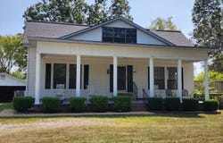 130 Bell Ln., Walnut, MS 38683