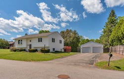 16 Leland Street, Lewiston, ME 04240
