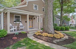 577 Canterbury Road, Bay Village, OH 44140