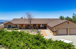 25380 Paramount Drive, Tehachapi, CA 93561